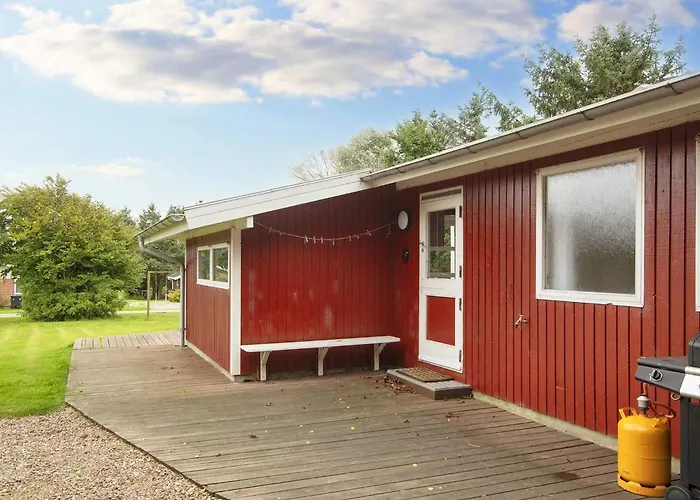 8 Person In Struer-by Traum *