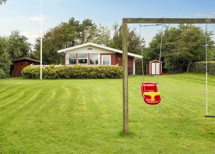 8 Person In Struer-by Traum Struer